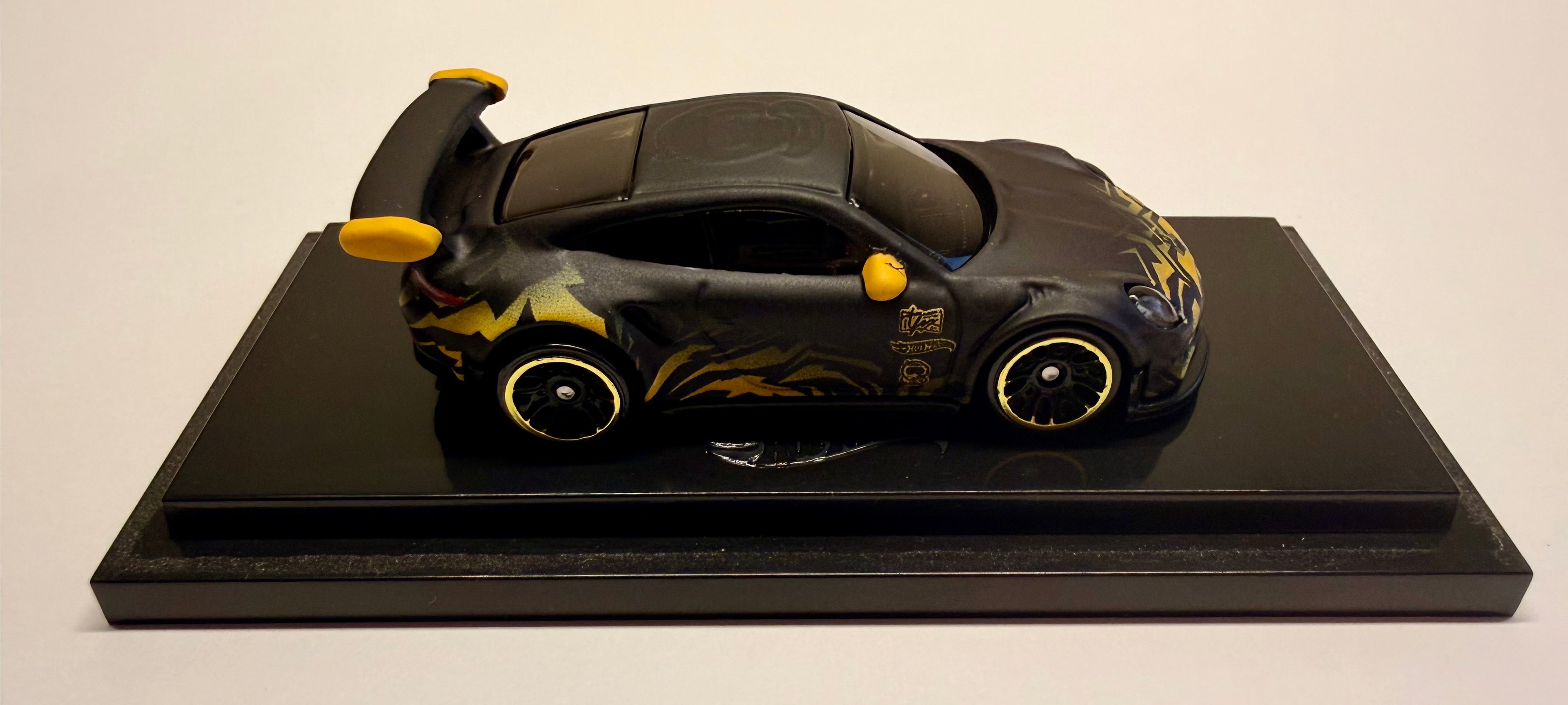 Hot Wheels 2019 Tanner Fox Porsche 911 GT3 RS SSG - TFox Collaboration Exclusive
