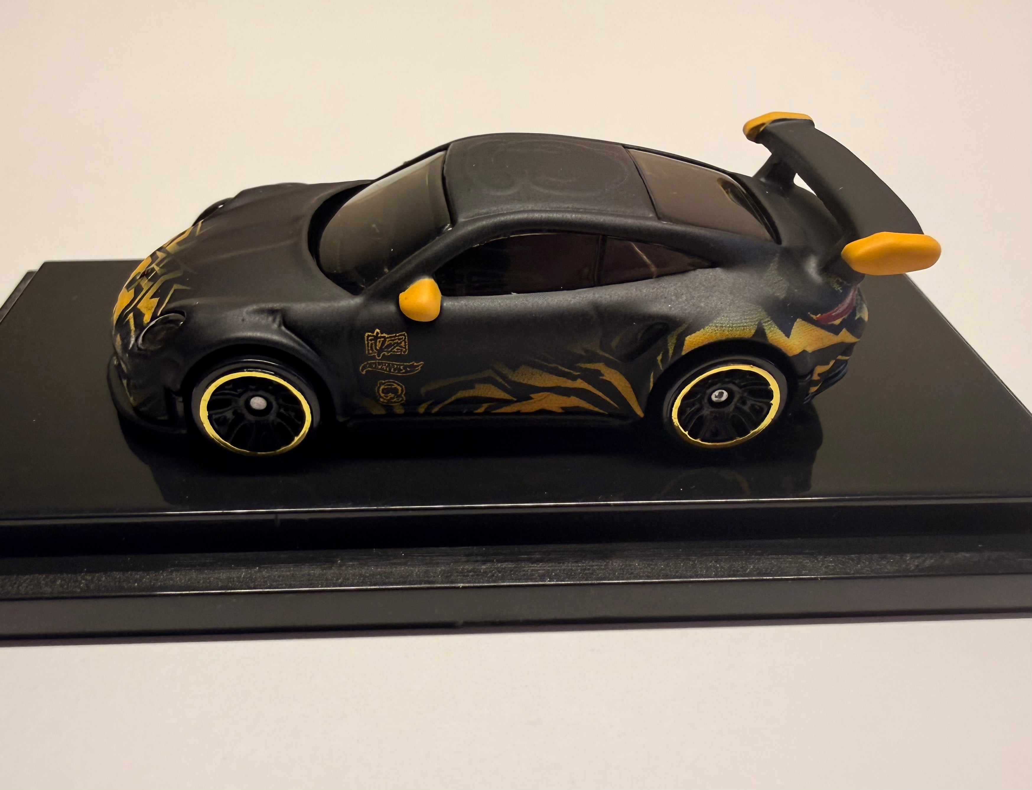 Hot Wheels 2019 Tanner Fox Porsche 911 GT3 RS SSG - TFox Collaboration Exclusive