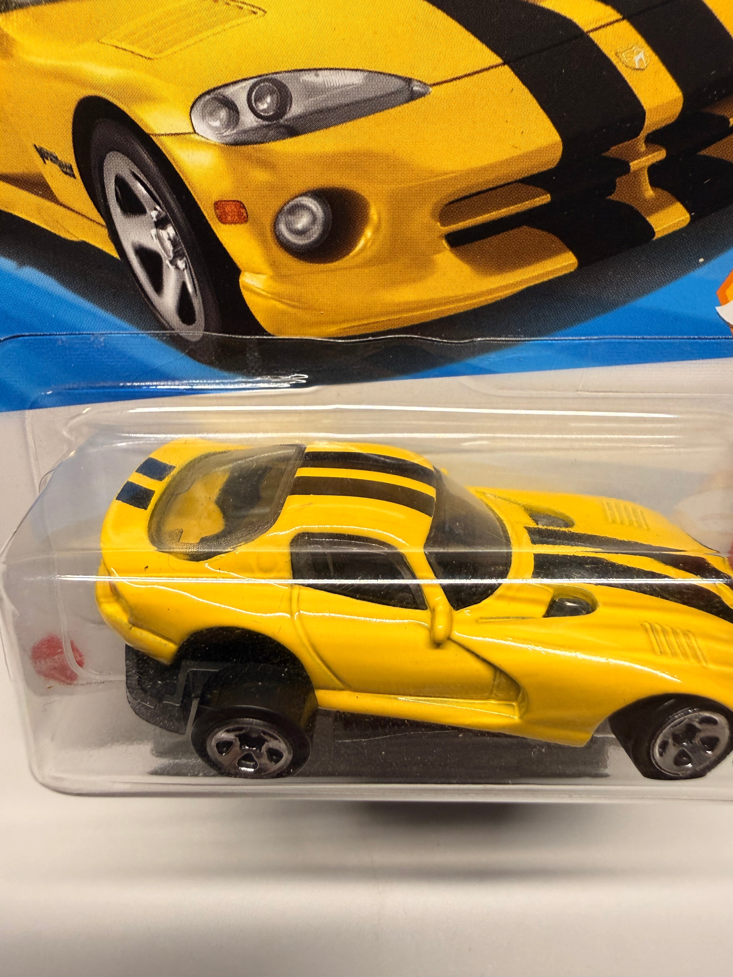 HOT WHEELS '96 DODGE VIPER GTS (THEN AND NOW) FACTORY ERROR
